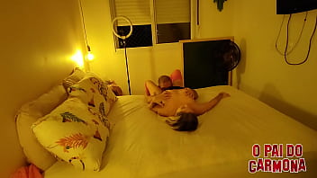 Bastidores fodendo a massagista no pelo