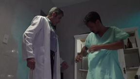 doutor sacana atende seus paciente e acaba chupando e dando para os caras e eles sai felizes do seu consultorio