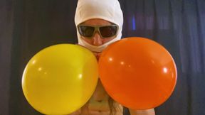 Blowing balloons - Non Pop