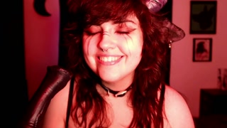 Succubus sucks off horse cock (Bad Dragon fantasy dildo)