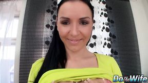 Hot MILF Evelyn Green Bangs a Stud While Her Hubby Watches