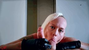 Gloved POV Blowjob 1080 WMV