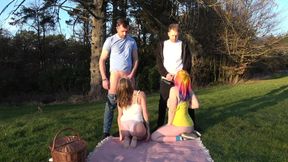Couple Swap Picnic with April Paisley & Emojizz