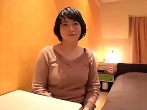 Treasured footage of pregnant Japanese MILF in hotel