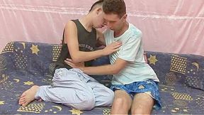 Twink Bonks an Mature Chap