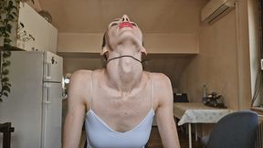 Eves apple strength demonstration-wmv