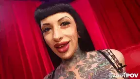 Petite tattooed Jessie Lee takes a massive member in steamy session