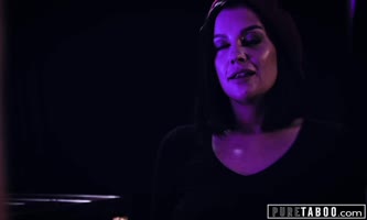Sovereign Syre's TS Domination: A Milf's Desperate Need for Release