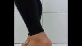 FEET ON STICKY EXTRA GLUE.
