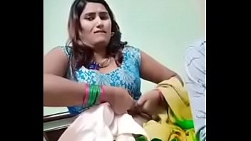 Swathi naidu sexy in saree and showing boobs part-1