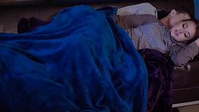 Stepsister froze and I decided to warm her up with my dick