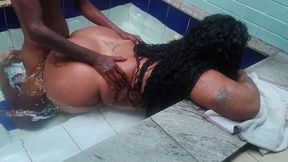 Putting the Hot BBW to Suck in the Pool