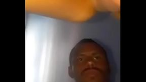 Pietro de m. chupando c&uacute_ do novinho