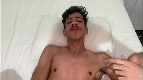 FUI ARROMBADO POR 25 CM E DEPOIS GANHEI LEITE NA BOCA.