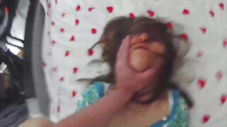 Dojrzała amatorka z Ukrainy dostaje ostre rżnięcie w dupę w tabu domowym klipie