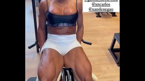Gracyanne Barbosa linda demais academia shorts branco delicia