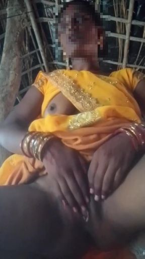 Stunning moment from &quot;Desi hot bhabhi saree lifted and fingered in chut and removed the water of chut&quot;