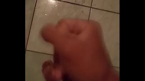Gozou no banheiro pra mim