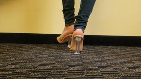 Miah Mullato heels shoeplay
