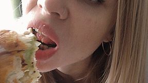 Blondie eats a big croissant with chicken and washes it down with cola! MP4