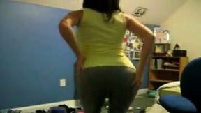 Big tits and big butt of amateur chick will never go out of fashion
