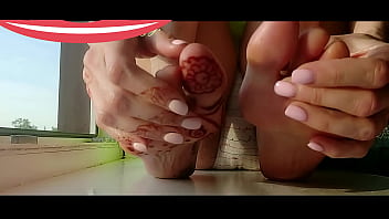 my sweet oily legs and fingers, I do a foot massage and a candle with panties because I&#039_m without a skirt / foot feetish GinnaGg