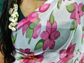 Hot sex  in home very hot body big nibbles nice pusssy sucking hot aunty beautiful sucking in bed