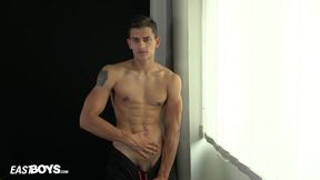 Hot hunk Breno Gomes stud shows his hot body