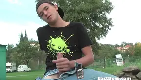 Exposed in the Park: Conors Hot Hands-on Blowjob Moment – 18+