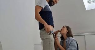 nephael baise debout en robre jeans