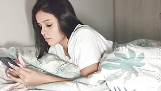 Engaño a mi esposa y me descubre follándome a su hermana gemela- James King ft Melanie caceres