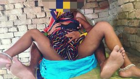 Desi Hot Saree Wearing Wife's Husband Made Her Doggy Style and Fucked Her Pussy