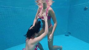 UNDERWATER AIR CONTROL - DOMINA IZABELA PAES AND SLAVE JENNY - FULL FILM