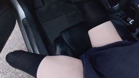 Sarah Looks So Sexy Cranking Her Worthless Car in Thigh-High Socks