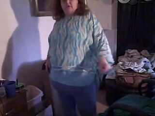big beautiful woman redhead dancing livecam show in blue outfit