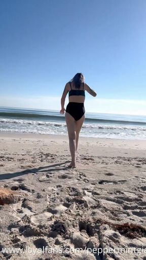 Day at the Beach with 6’7 Goddess