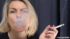 Sultry Smoke Seduction: Blonde MILF Andrea’s Intimate Cigarette Experience (FullHD quality)