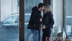 European girlfriend assfucked after BJ
