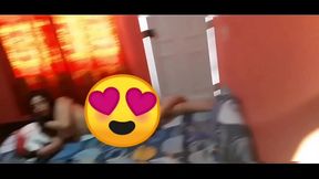 Me llevaron a una cuarto y me dieron duro porque soy muy perrita