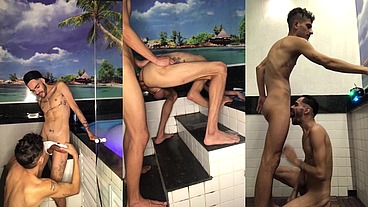 Casal fudeu gostoso na hidro do hotel, dotado meteu sem pena e ainda teve troca troca