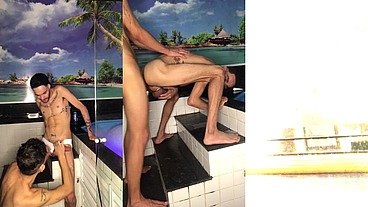 Casal fudeu gostoso na hidro do hotel, dotado meteu sem na e ainda teve troca troca