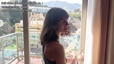 Vlog français pute avale tout son jus en public coulée et faciale