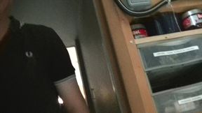 2253 bulgare hetero de 21 ans accept q uun mec le suce pour 100 eurosj ai file...