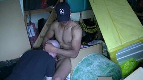 2253 bulgare hetero de 21 ans accept q uun mec le suce pour 100 eurosj ai file...