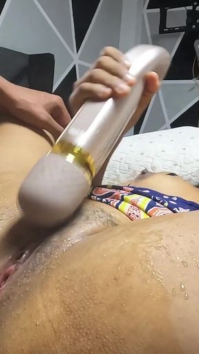 Jaw-dropping moment from &quot;THERAPY WITH THE PSYCHOLOGIST OF GRANDE TRASERO&quot;