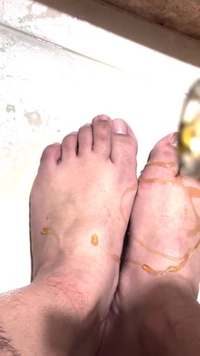 Maple Syrup on my Sticky Feet &amp; Toes