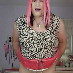 Granny Tranny Cougar on the prowl for hot young men!