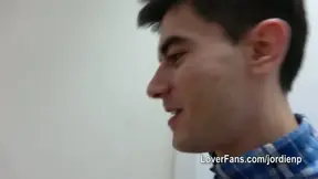 **VÍDEO COMPLETO PARA FANS** ¡Hola NiñosPoller! Hoy os subo un Making of con la MILF TETONA Dámaris. ¡No tiene desperdicio! Reconoce, delante de mi novia, que está nerviosa porque no sabe si mi polla…