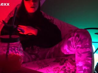 lustful cougar entice boyz in hookah place night club