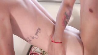 Skinny Amateur Babe Gets Raw Doggystyle Pounding & Facial